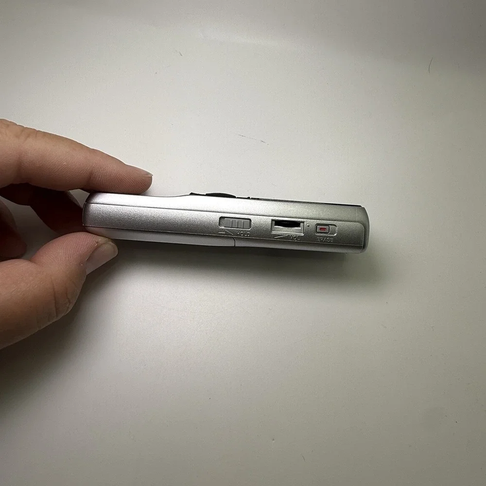 Sony‎ ICD-P620 Pocket Size Digital Voice IC Recorder (USB) Pre-Owned